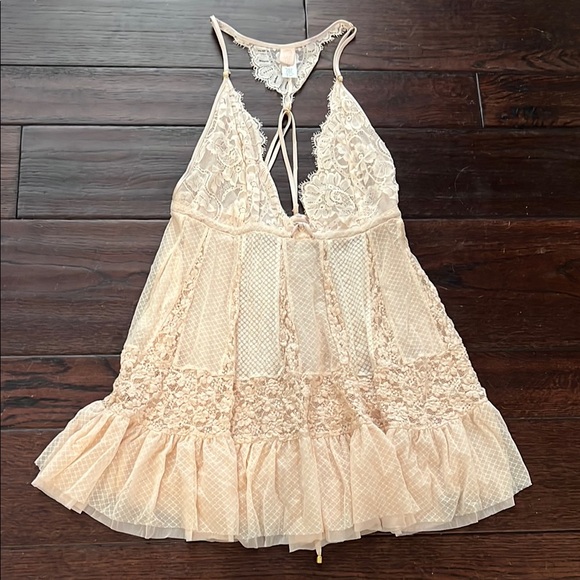 Only Hearts Dresses & Skirts - Lace Halter Dress in Cream